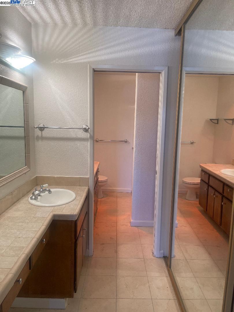 400 Davis Street, Unit 301 San Leandro, CA 94577 - Photo 7 of 24