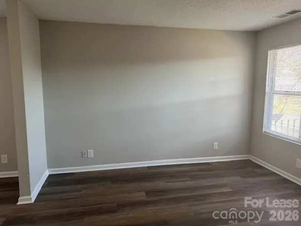 $850 | 304 Hoskins Mill Lane, Unit B, Charlotte, NC 28208