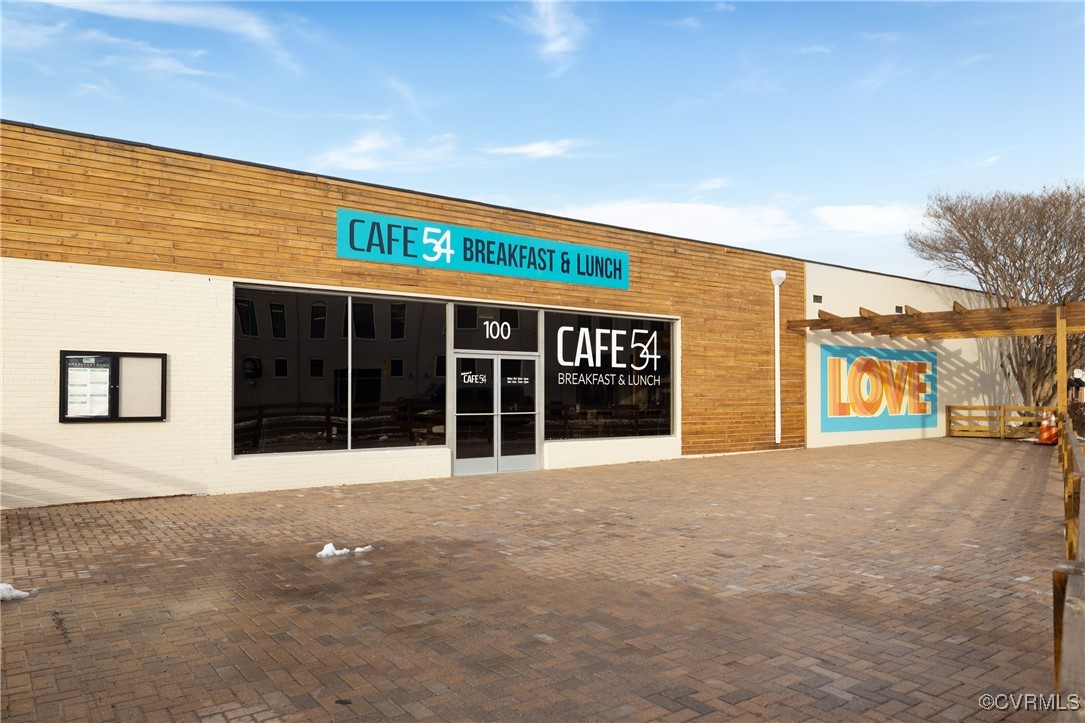 113 Evington Lane Ashland, VA 23005 - Photo 45 of 45 front view of a building with a parking space