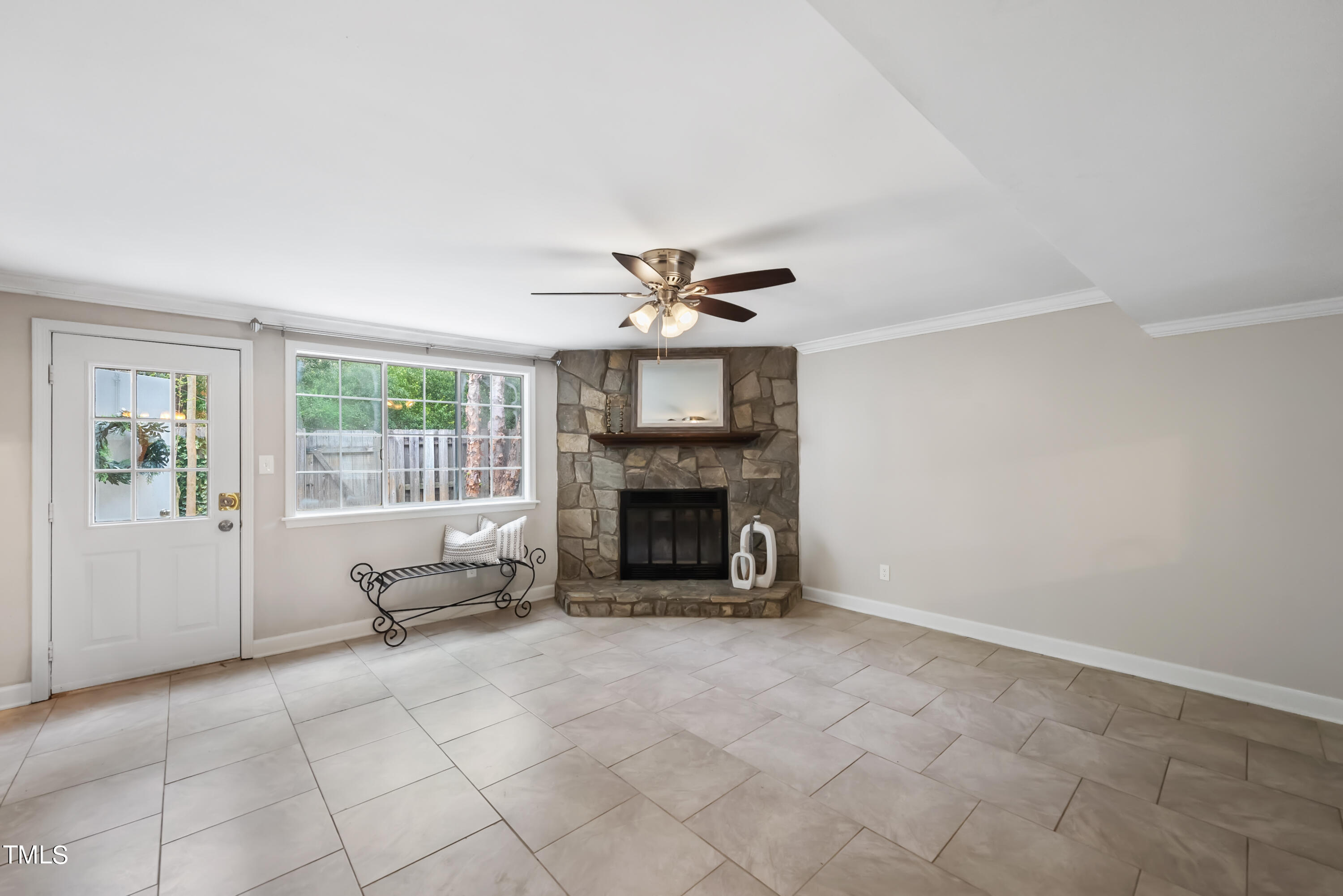 7835 Stephanie Lane Raleigh, NC 27615 - Photo 8 of 20 DSC03931