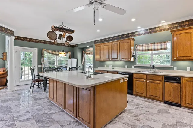 $1,795,000 | 7581 Highway 24, Commerce, TX 75428