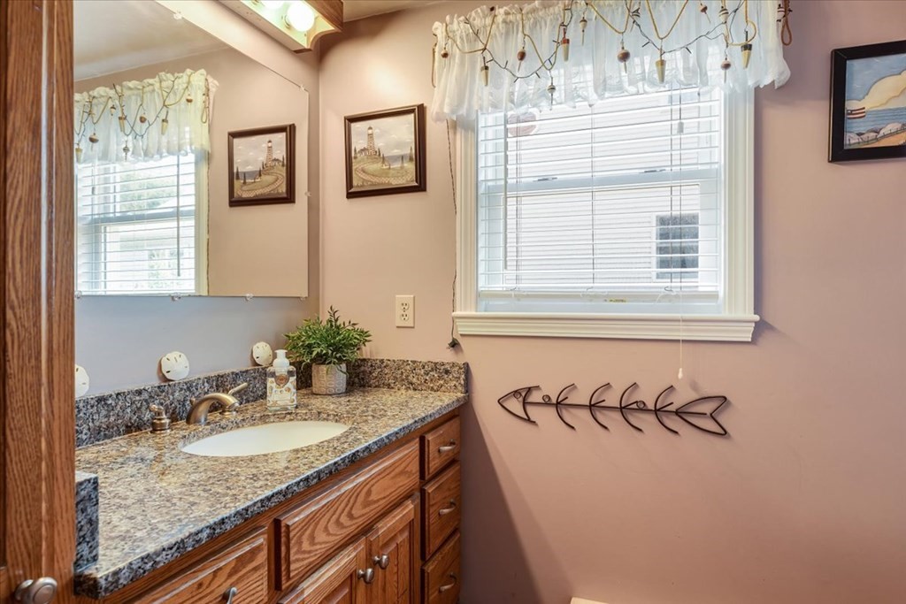 24 Pine Point Road Duxbury, MA 02332 - Photo 15 of 40 Gallery Image 15