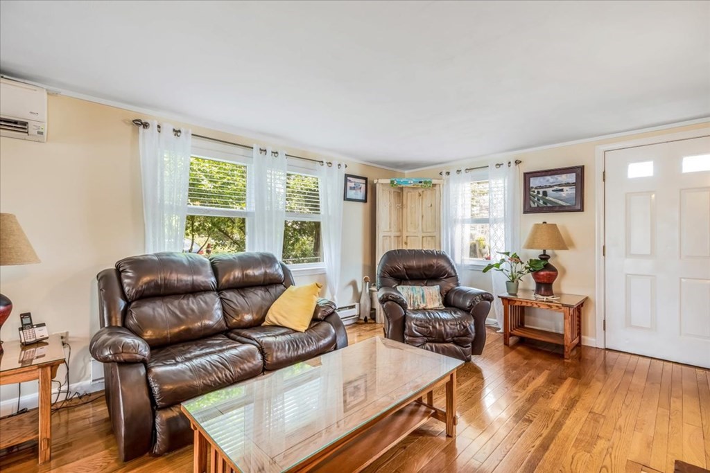 24 Pine Point Road Duxbury, MA 02332 - Photo 10 of 40 Gallery Image 10