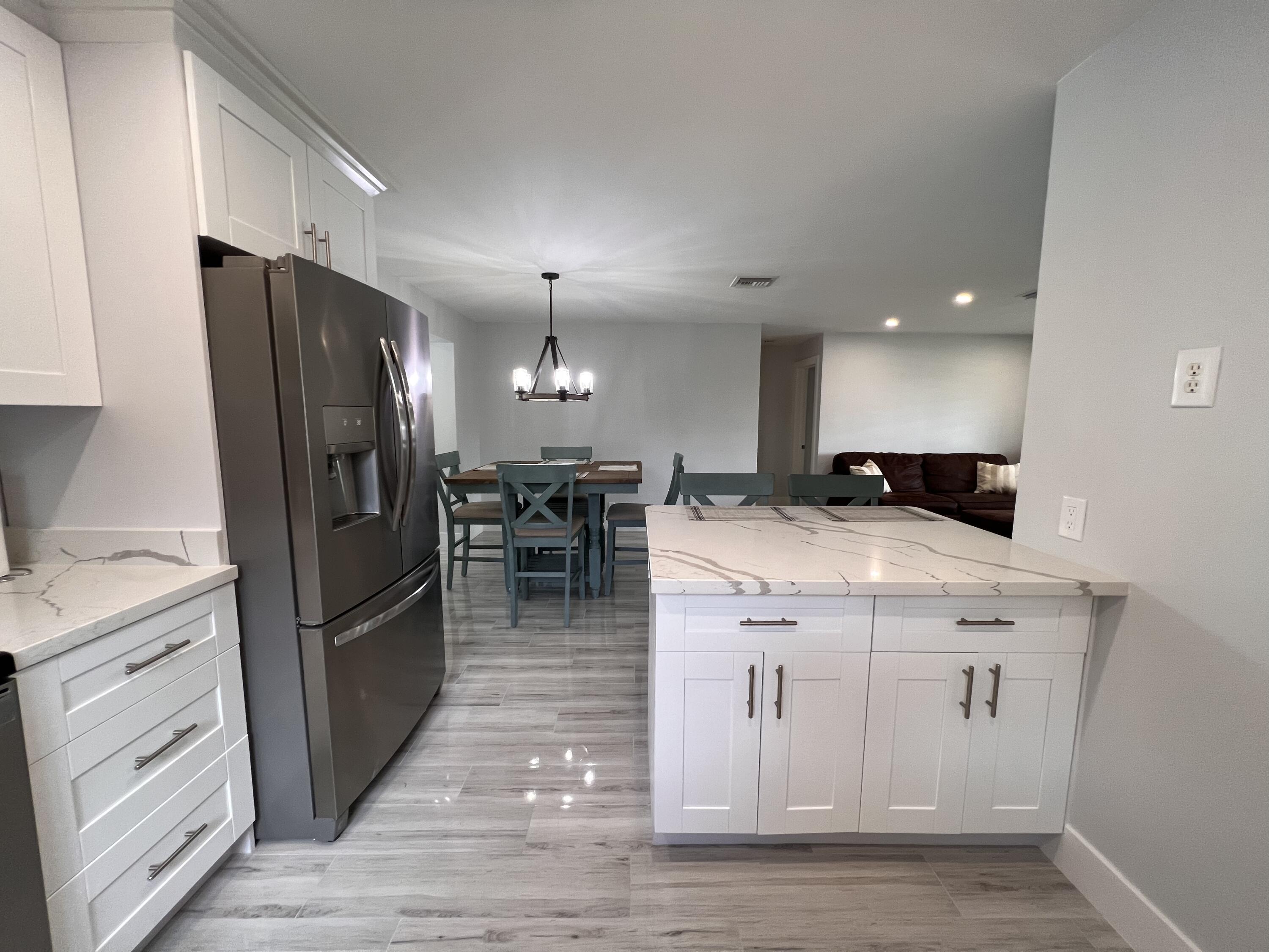 2011 Northeast 31st Street Lighthouse Point, FL 33064 - Photo 14 of 42 Kitchen