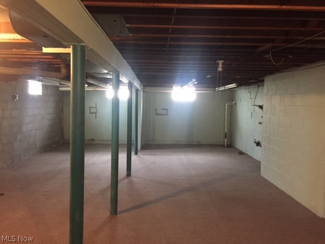 548 Hilliard Road Elyria, OH 44035 - Photo 27 of 34 Gallery Image 27