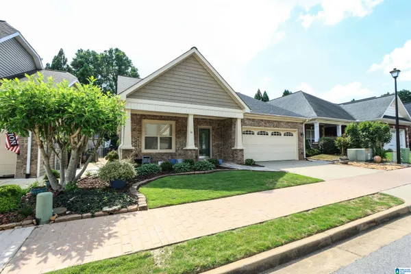 $325,000 | 20 Cobblestone Drive, Anniston, AL 36207