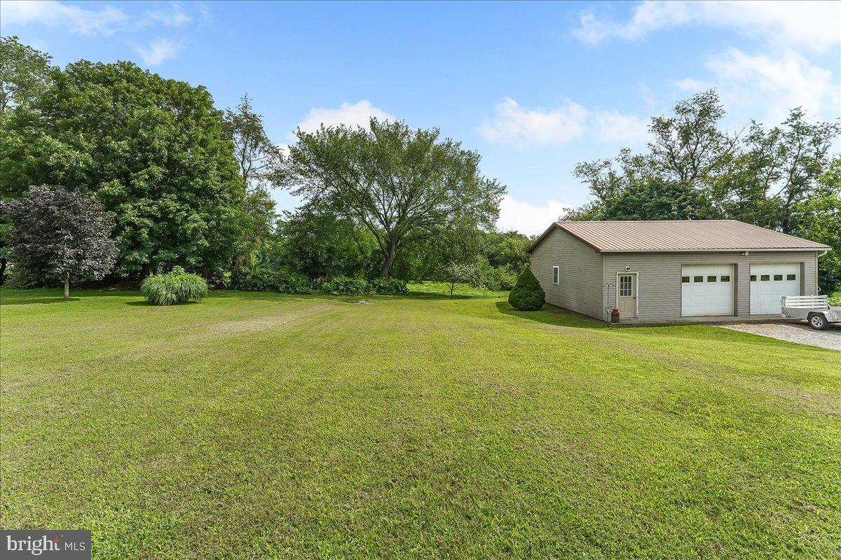 139 High Point Road Cochranville, PA 19330 - Photo 7 of 37 a house view with a outdoor space