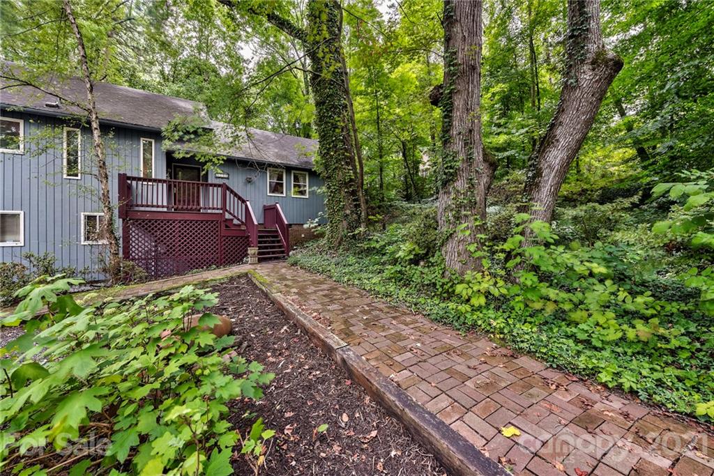 8740 Sardis Road Charlotte, NC 28270 - Photo 5 of 18 Gallery Image 5