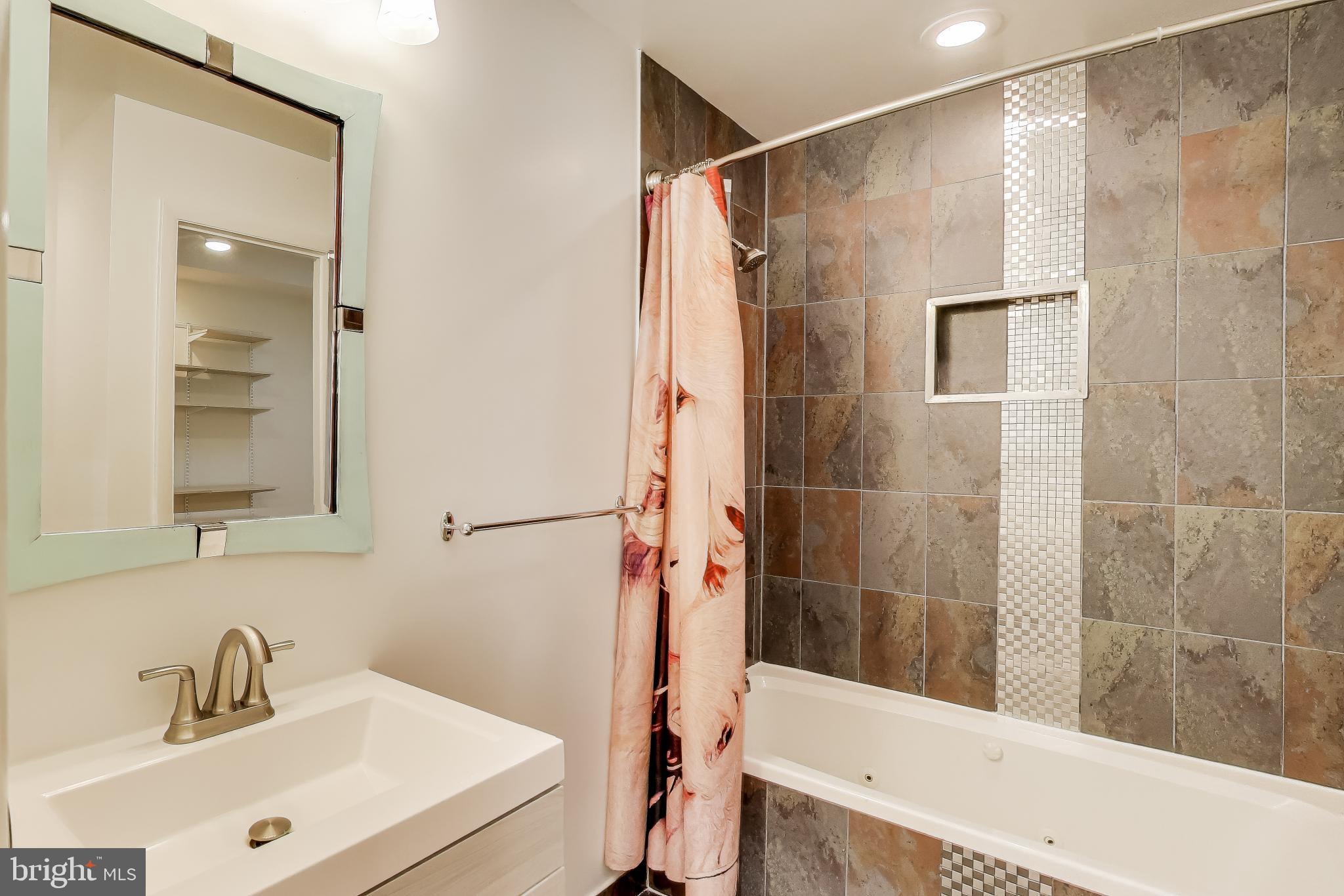 1129 Columbia Road Northwest, Unit 3 Washington, DC 20009 - Photo 18 of 26