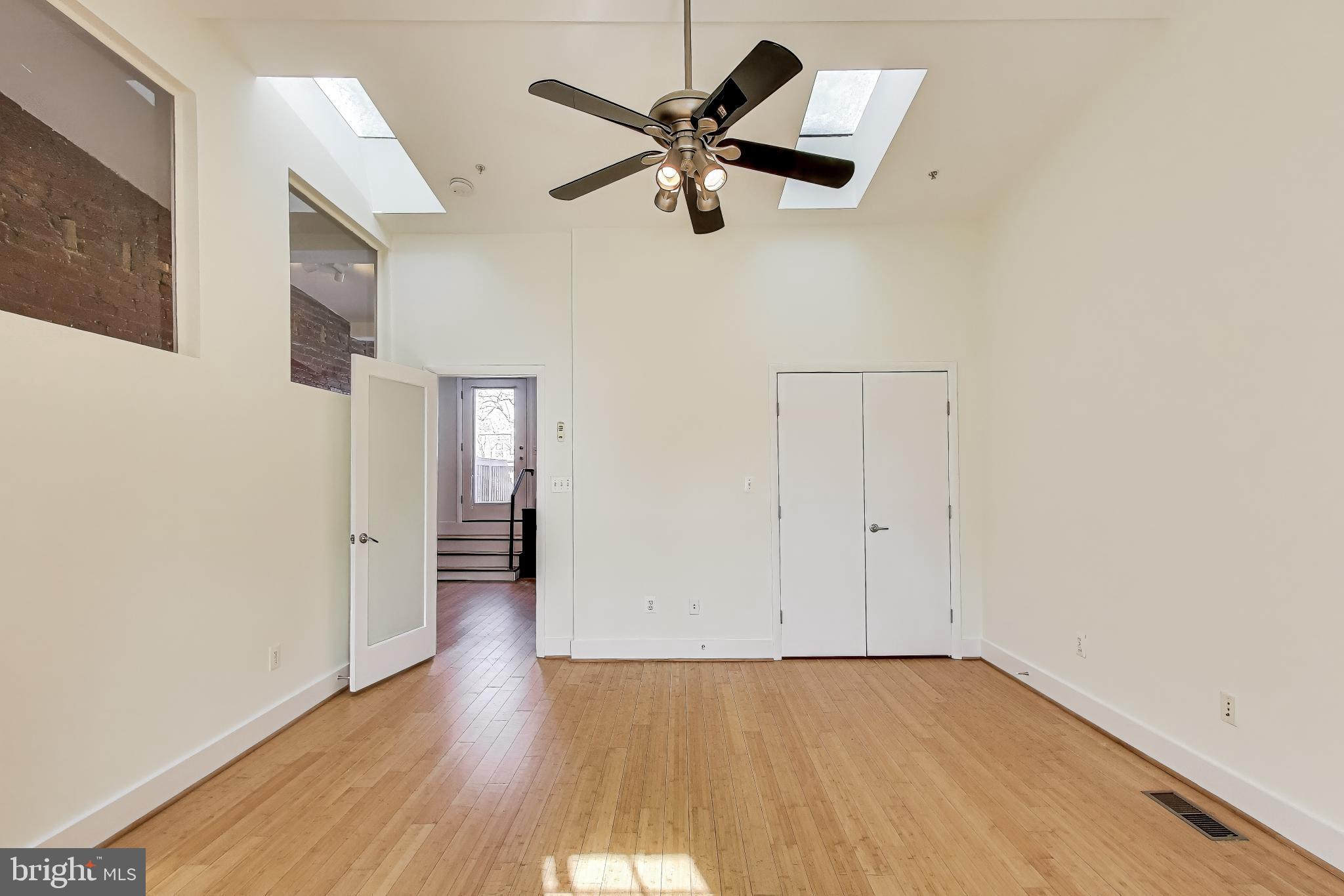 1129 Columbia Road Northwest, Unit 3 Washington, DC 20009 - Photo 22 of 26