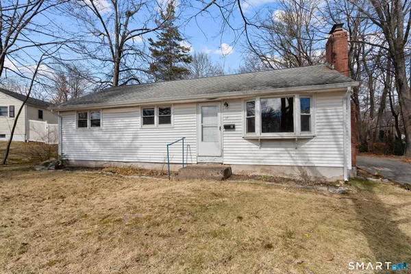 $279,000 | 17 Dune Road, Enfield, CT 06082