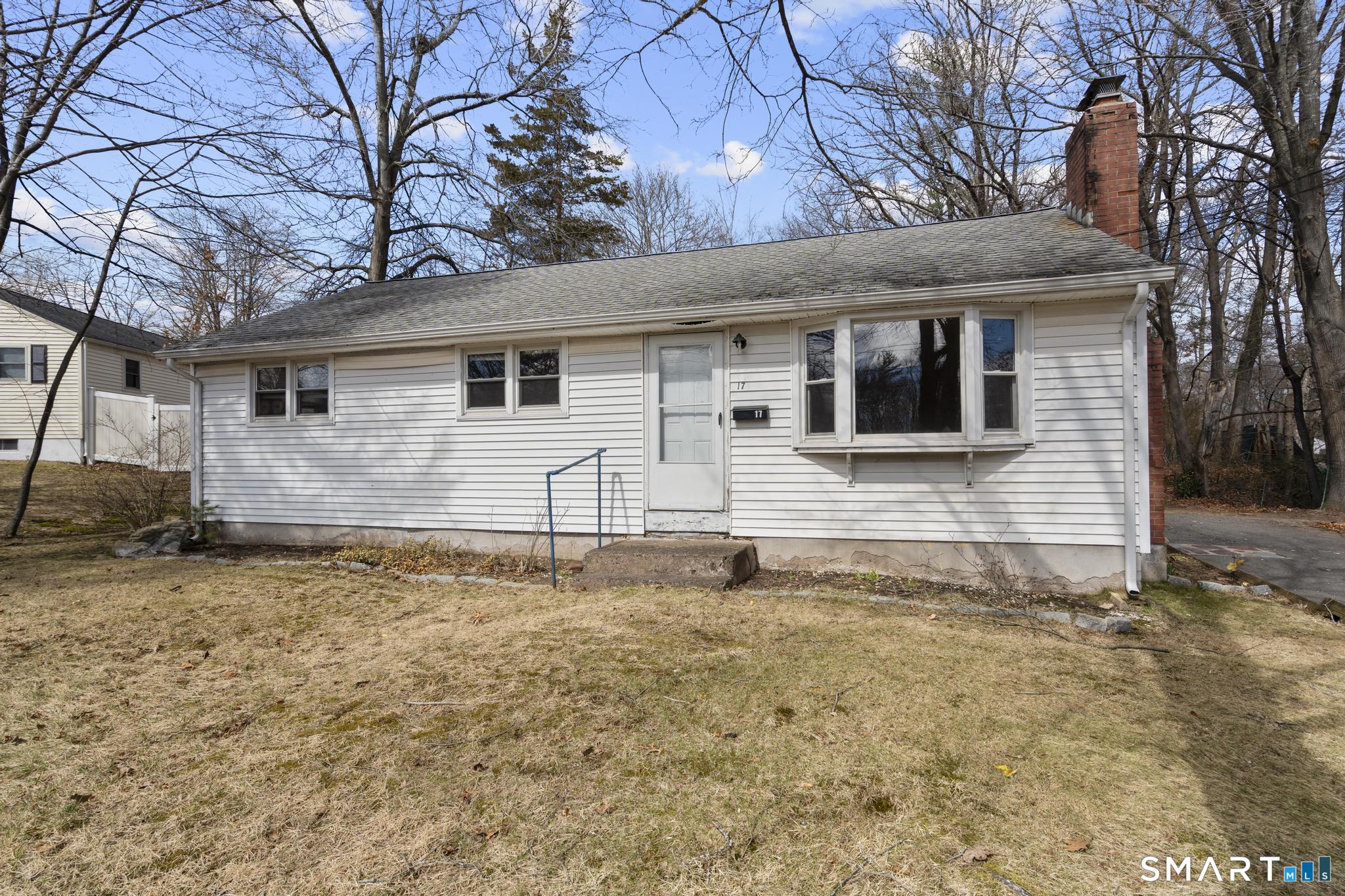 17 Dune Road Enfield, CT 06082 - Photo 1 of 28