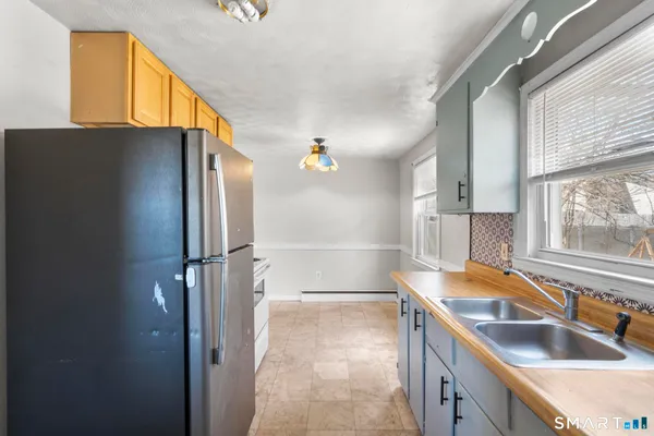 $259,000 | 17 Dune Road, Enfield, CT 06082