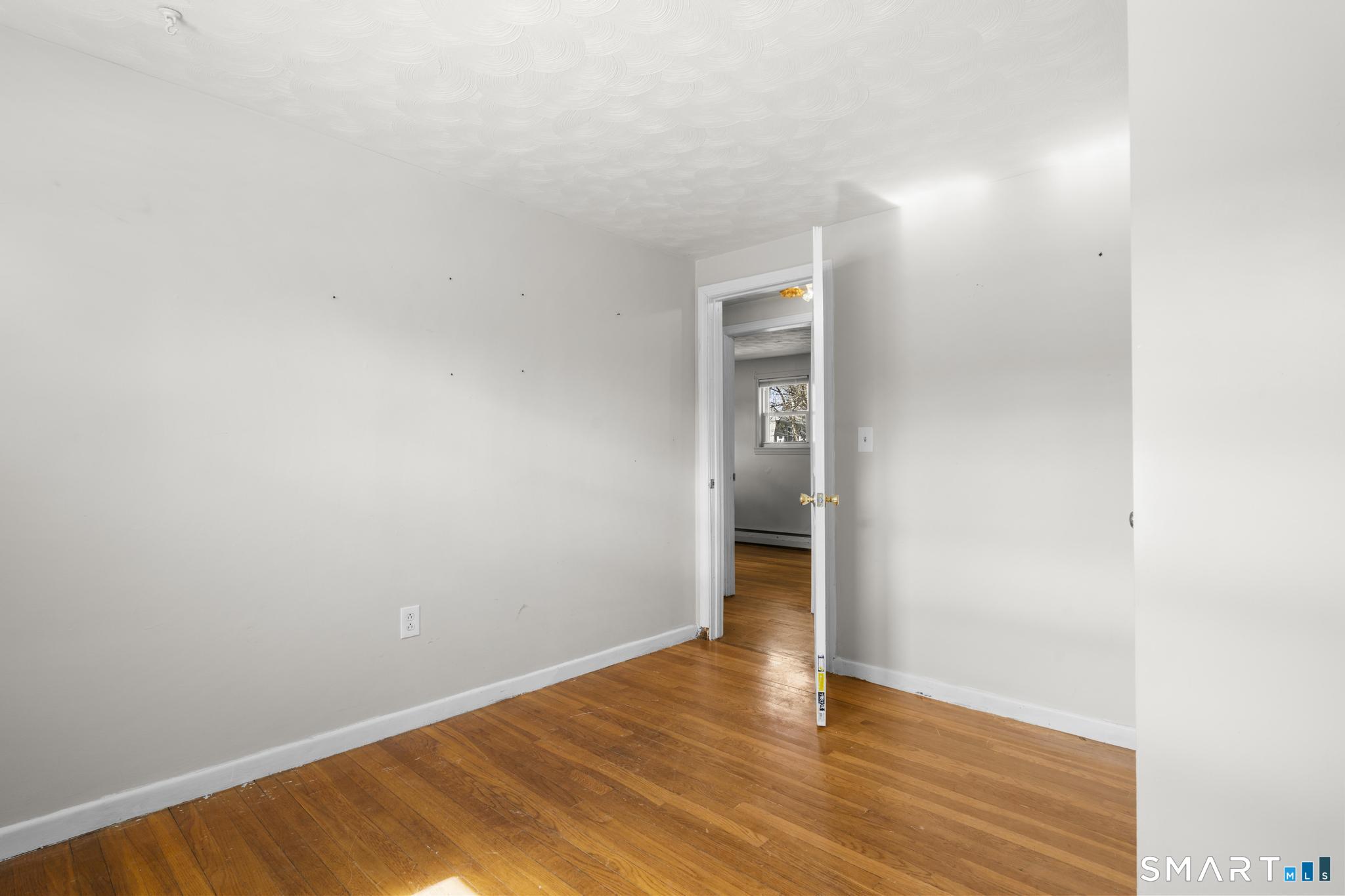 17 Dune Road Enfield, CT 06082 - Photo 15 of 28