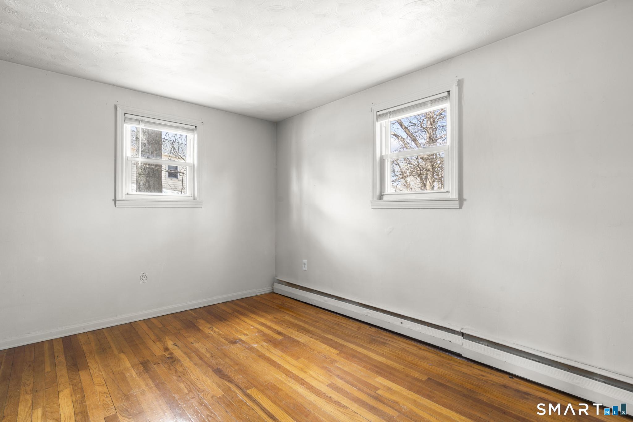 17 Dune Road Enfield, CT 06082 - Photo 16 of 28