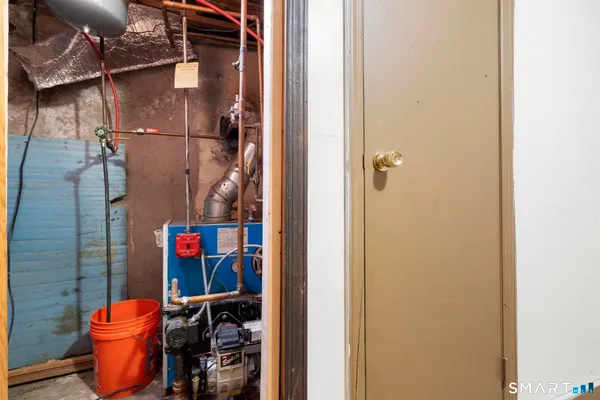 $259,000 | 17 Dune Road, Enfield, CT 06082