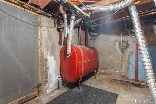 $259,000 | 17 Dune Road, Enfield, CT 06082