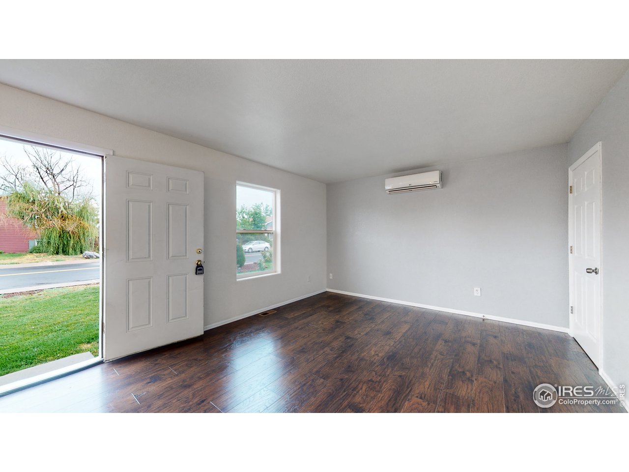 3725 Riverside Parkway Evans, CO 80620 - Photo 6 of 35 Living Room