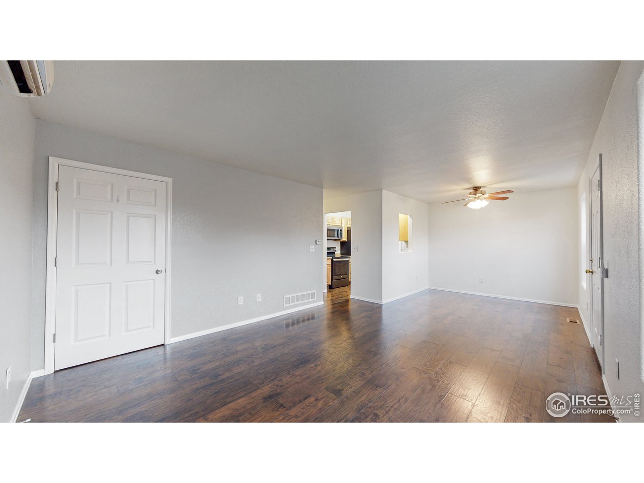 3725 Riverside Parkway Evans, CO 80620 - Photo 9 of 35 Living Room/Dining Room