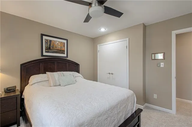 $379,950 | 11632 Locust Street, Kansas City, MO 64131