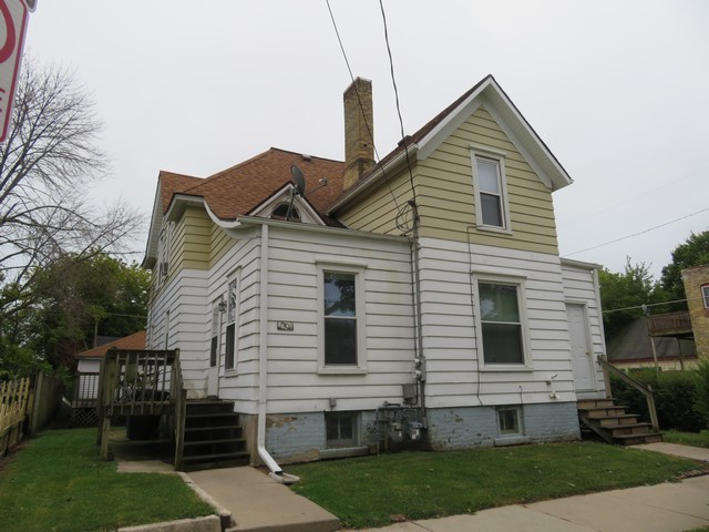 1301 Erie Street Racine, WI 53402 - Photo 1 of 21