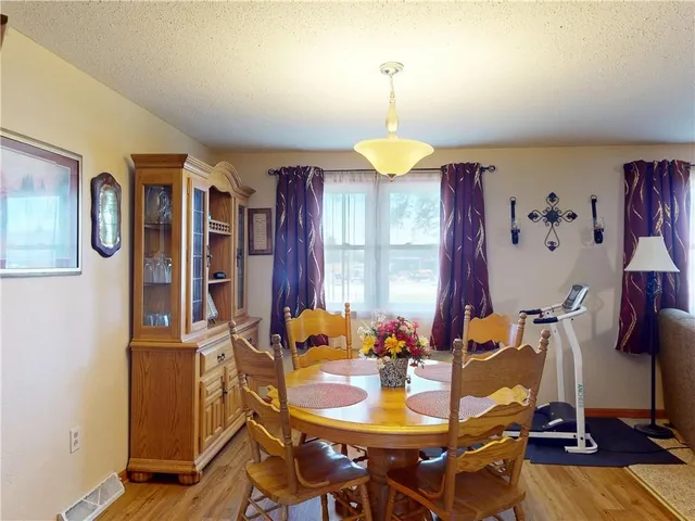 $174,900 | 18955 East 54th Highway, Nevada, MO 64772