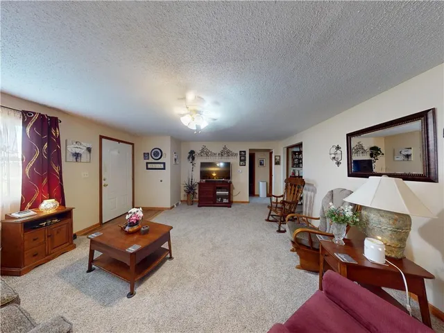 $174,900 | 18955 East 54th Highway, Nevada, MO 64772