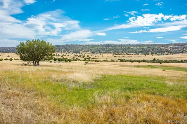 a view of an ocean view