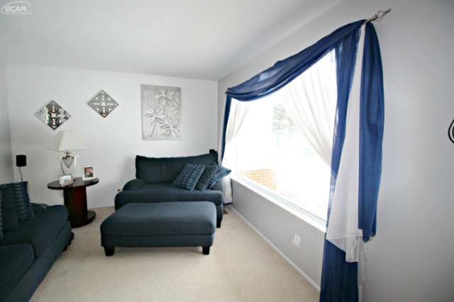 2332 Elms Road Swartz Creek, MI 48473 - Photo 3 of 22 21111118-2.JPG
