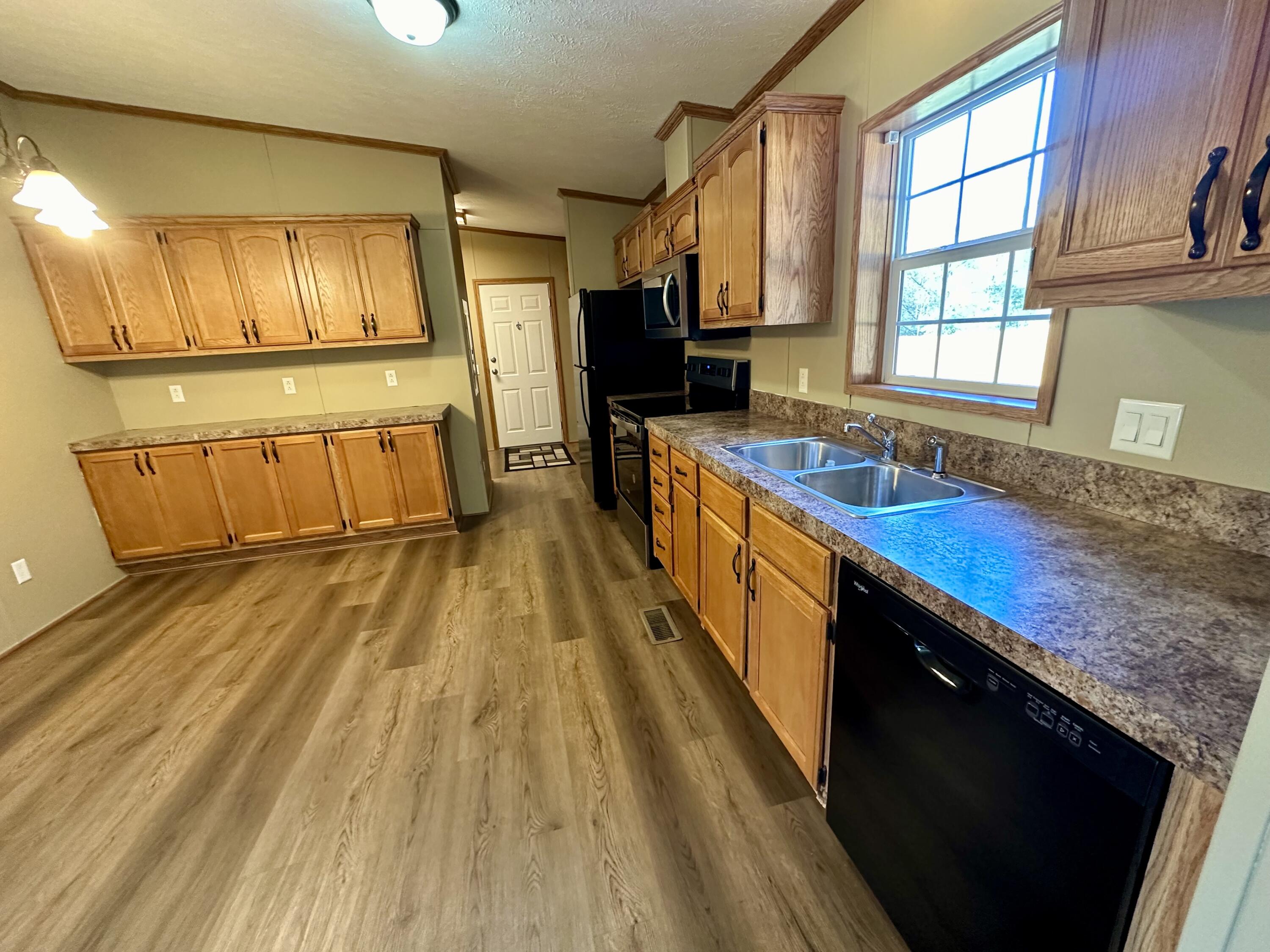 4748 West Woodrow Road Shelby, MI 49455 - Photo 11 of 26 IMG_9024