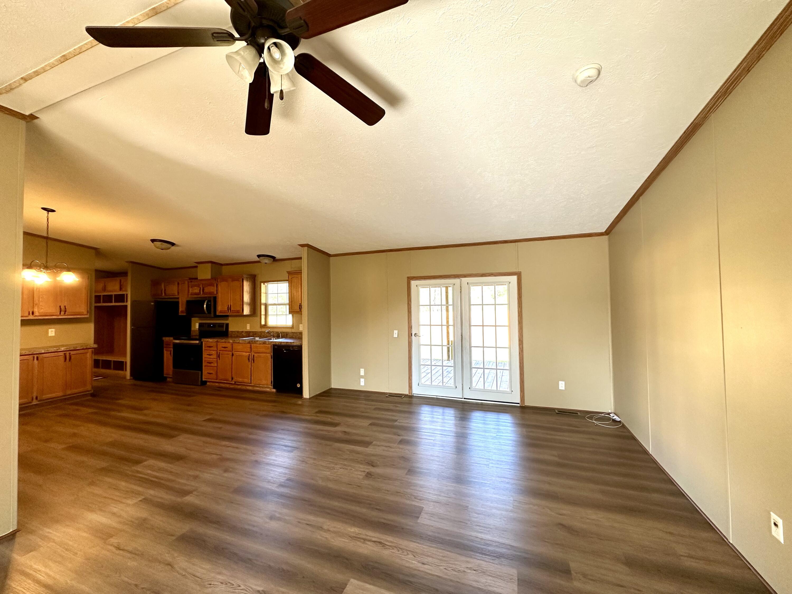 4748 West Woodrow Road Shelby, MI 49455 - Photo 14 of 26 dining kitchen