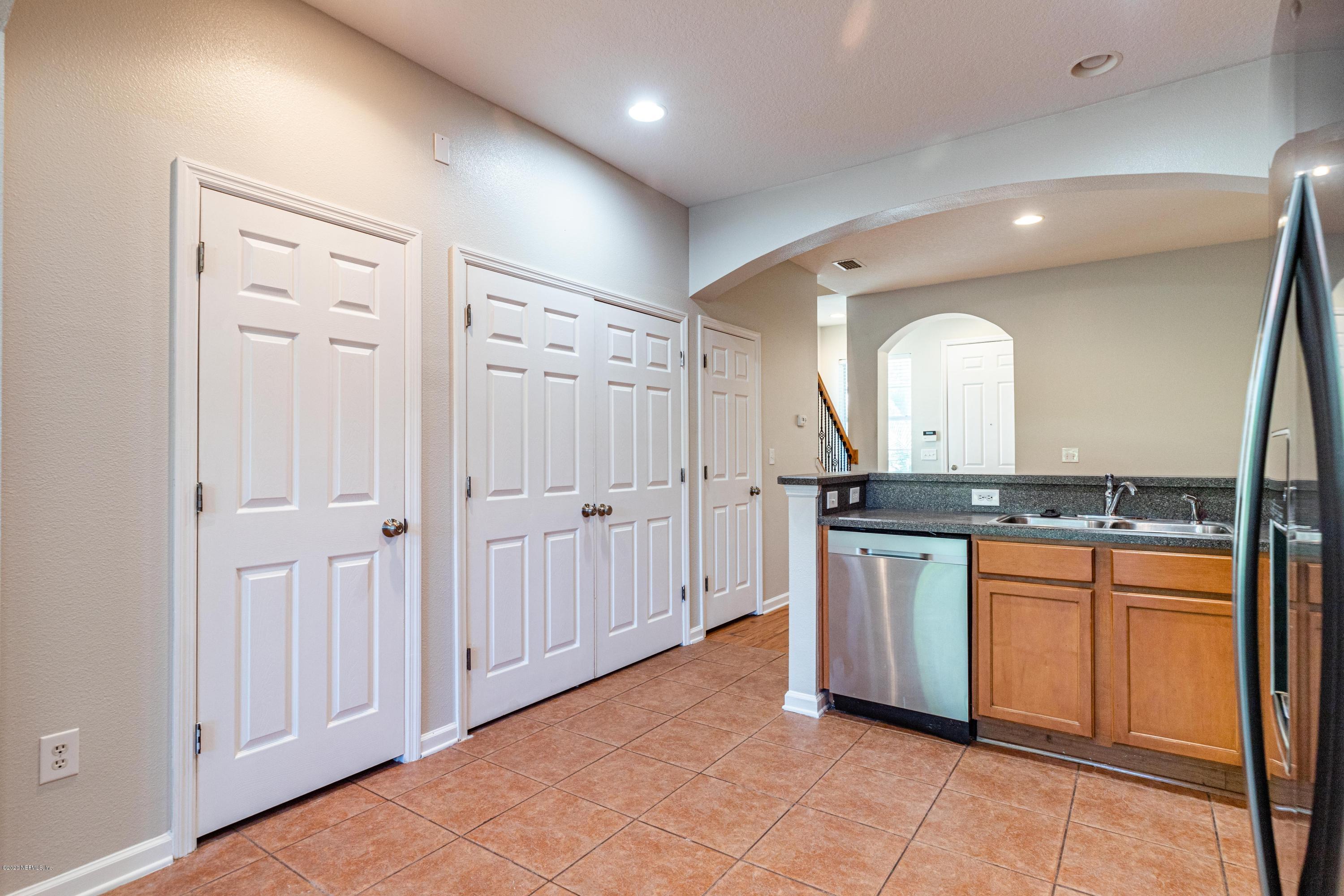 13078 Shallowater Road Jacksonville, FL 32258 - Photo 10 of 32 Kitchen