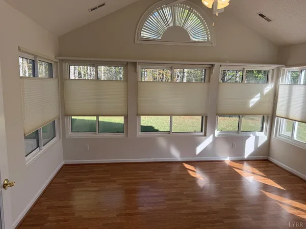 $363,900 | 142 Salisbury Circle, Lynchburg, VA 24502