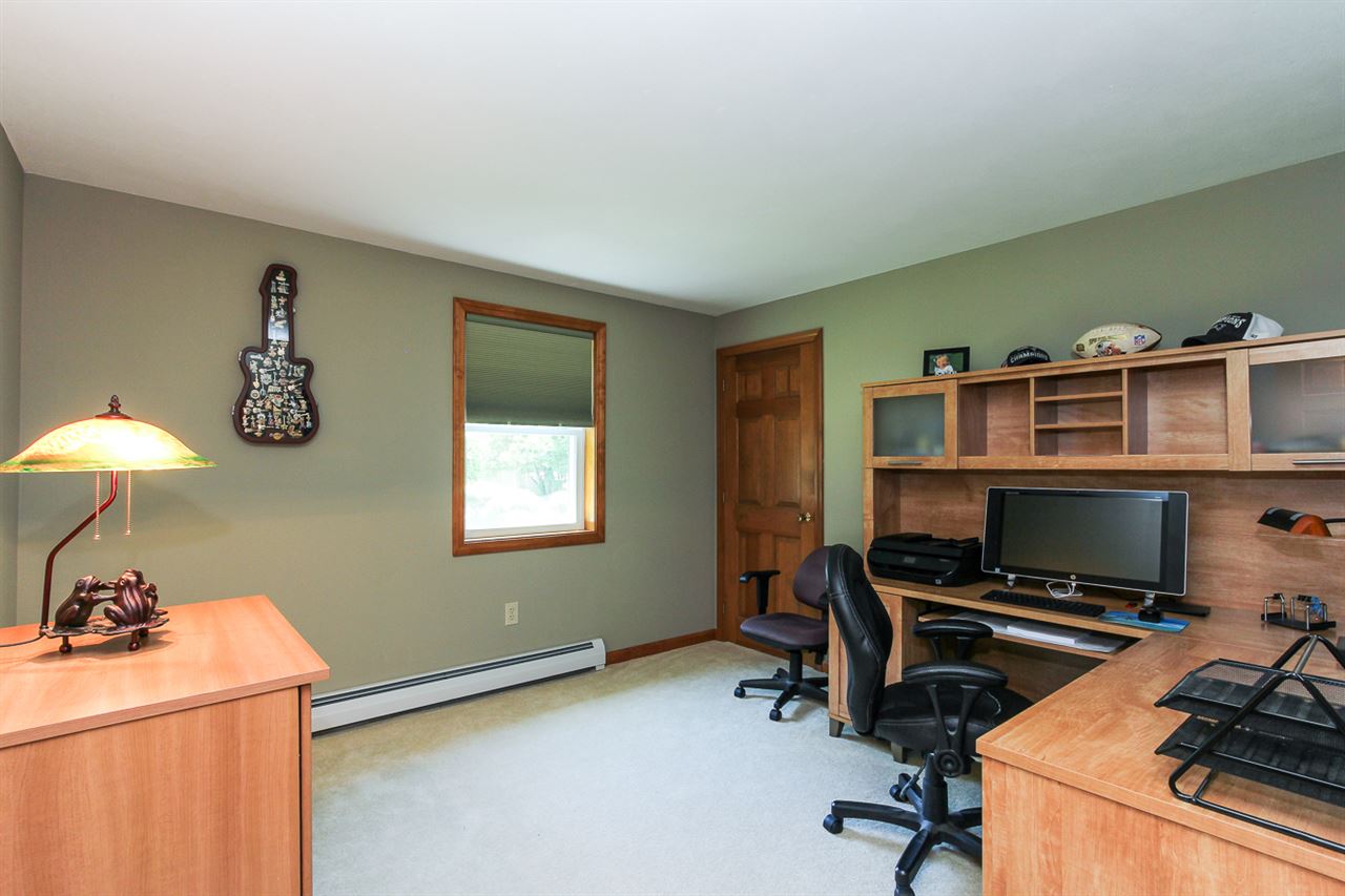54 Island Pond Road Derry, NH 03038 - Photo 18 of 28