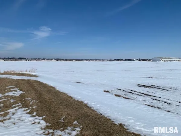 $1,200,000 | East Cruger Road, Washington, IL 61571