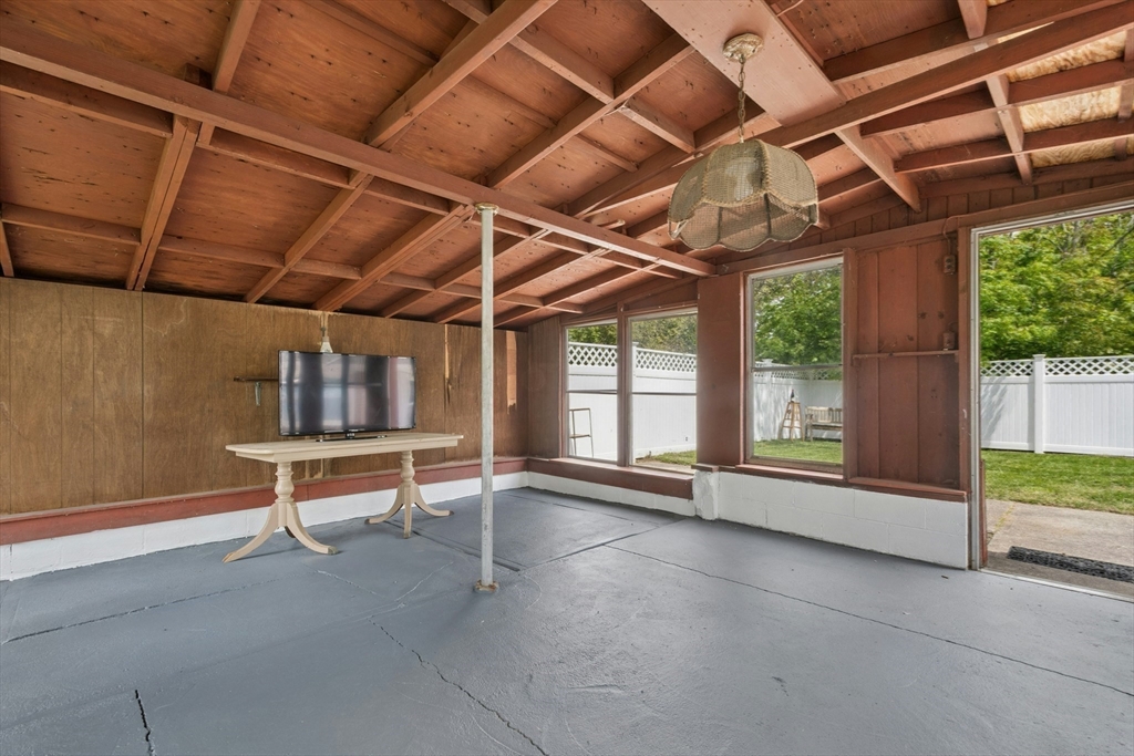 31 Villa Road Shrewsbury, MA 01545 - Photo 18 of 39 Gallery Image 18