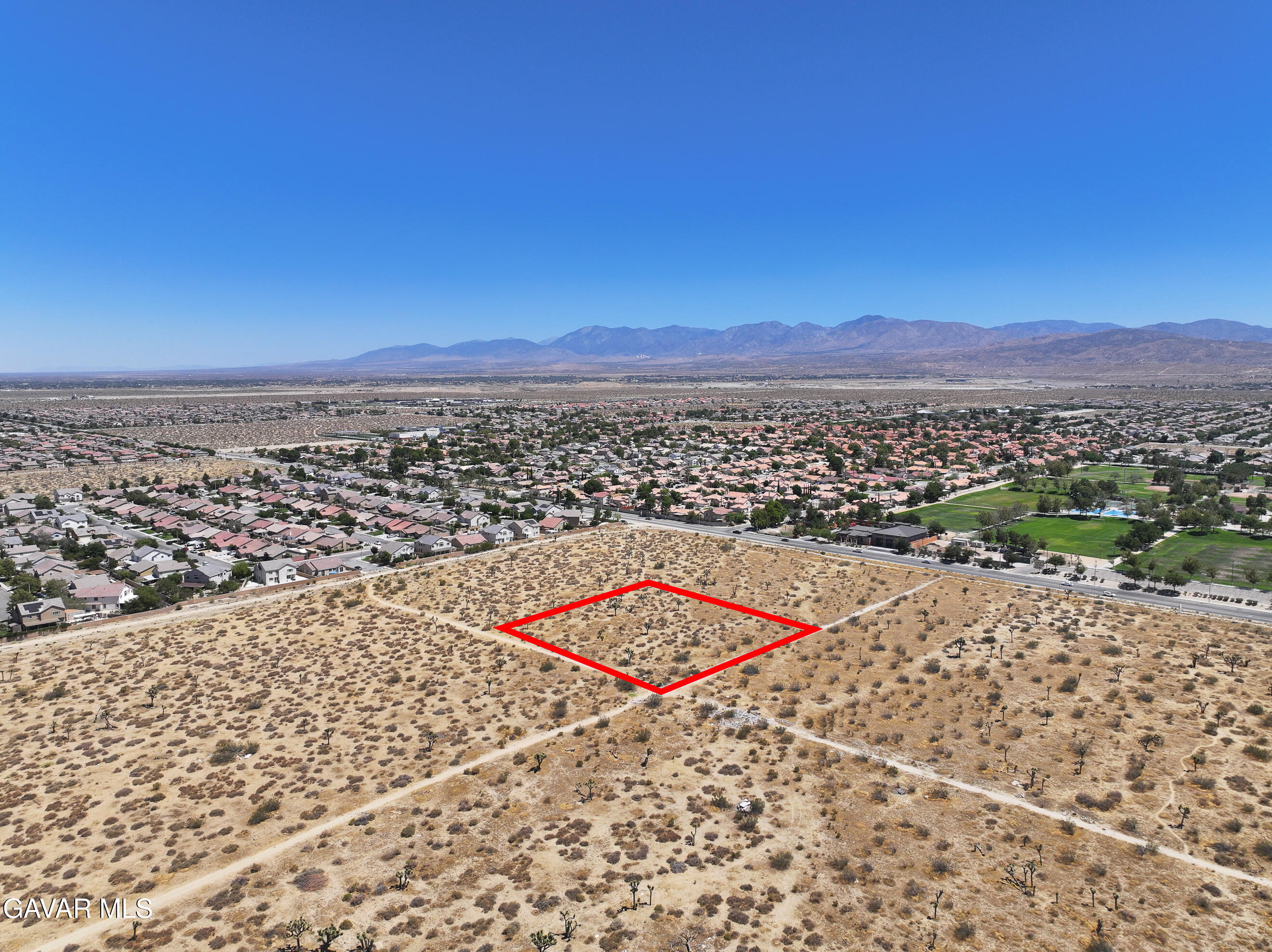 Ave R Vic 57th Palmdale Ca Palmdale, CA 93552 - Photo 2 of 4 156-3