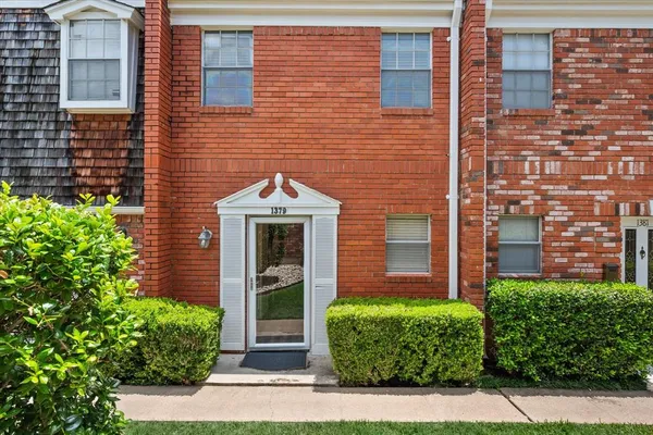 $215,000 | 1379 Roaring Springs Road, Fort Worth, TX 76114