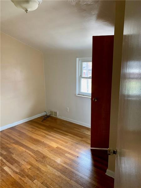 163 Conestoga Road Pittsburgh, PA 15235 - Photo 4 of 9 Gallery Image 4