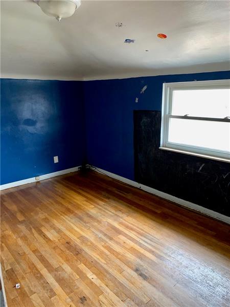 163 Conestoga Road Pittsburgh, PA 15235 - Photo 5 of 9 Gallery Image 5