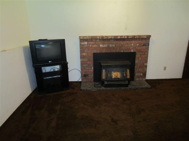 2406 South Progress Road Spokane Valley, WA 99037 - Photo 2 of 9