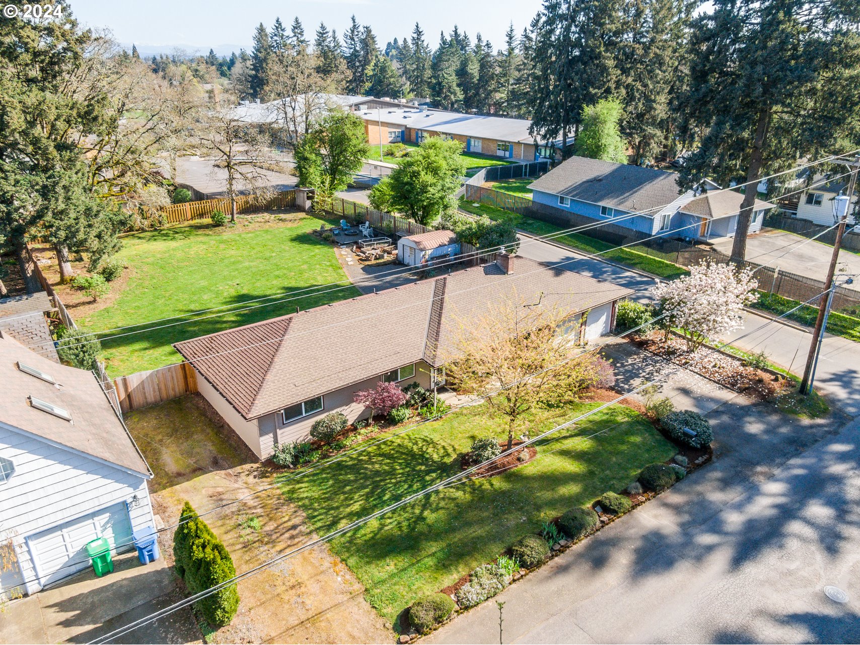 4866 Southeast View Acres Road Milwaukie, OR 97267 - Photo 2 of 25 Gallery Image 2