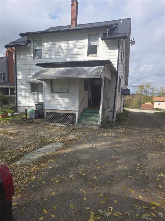 615 Morgantown Road Uniontown, PA 15401 - Photo 3 of 32 a view of a garage