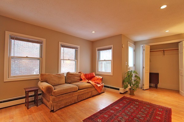 30 Temple Street, Unit 1 Boston, MA 02114 - Photo 4 of 10