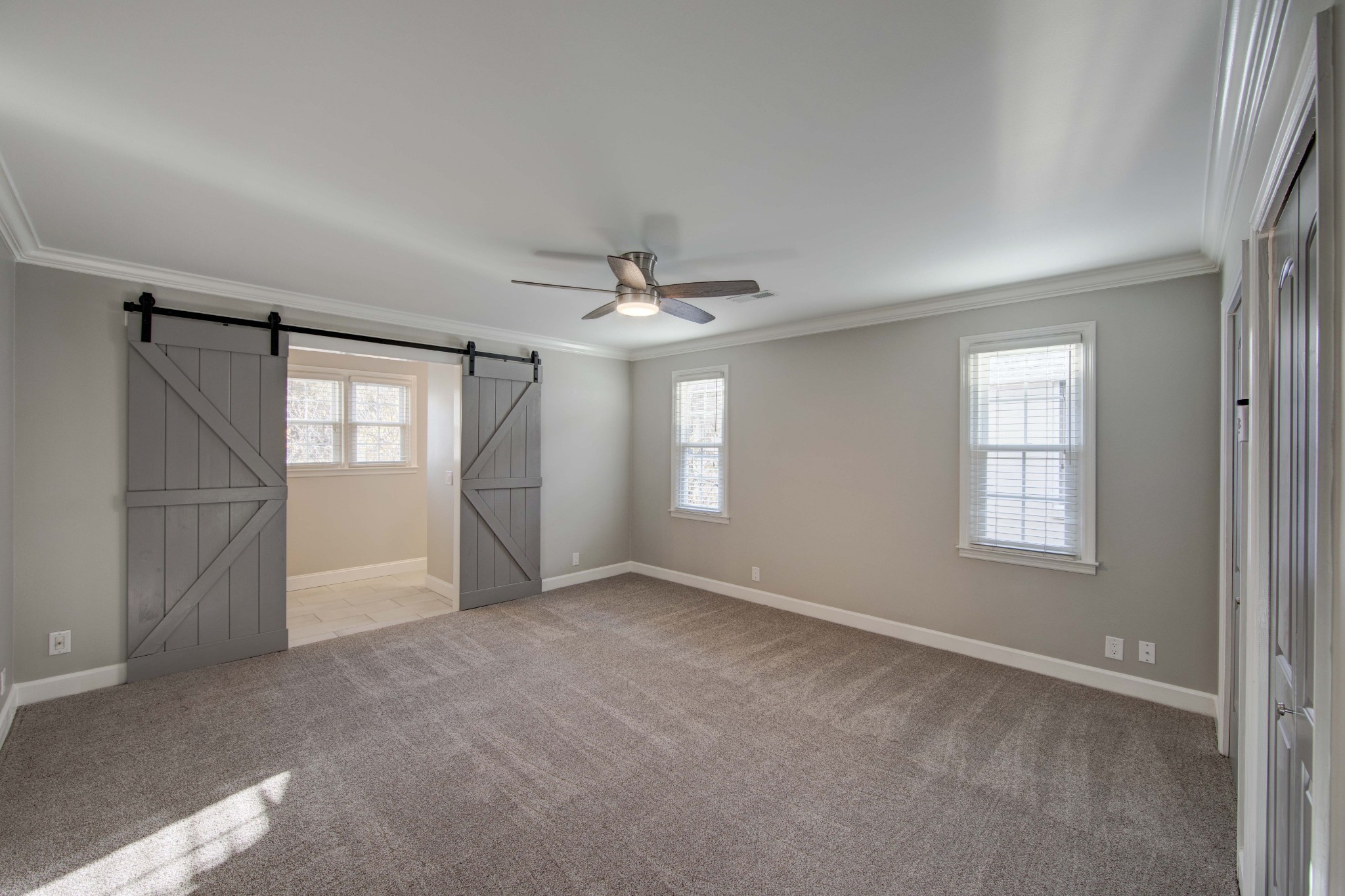 1129 West Main Street, Unit 4 Franklin, TN 37064 - Photo 14 of 27 a view of an empty room with a window