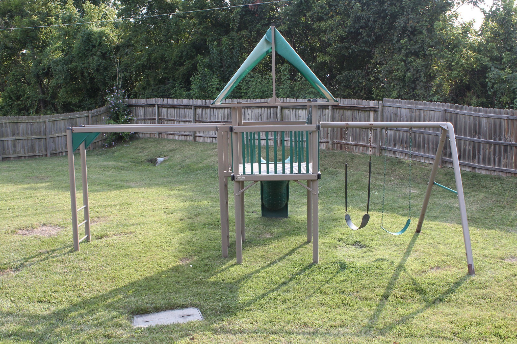 1129 West Main Street, Unit 4 Franklin, TN 37064 - Photo 26 of 27 a small pool is sitting in the middle of a house