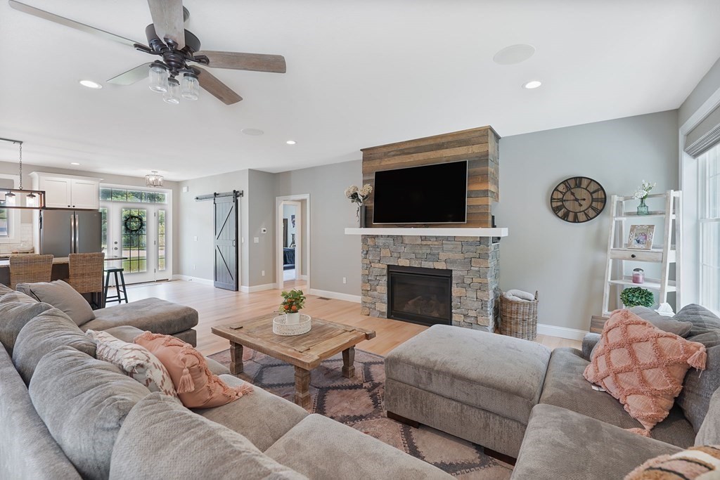 10 Autumn Ridge Road Ludlow, MA 01056 - Photo 18 of 42 Gallery Image 18