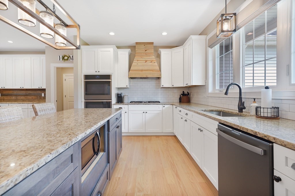 10 Autumn Ridge Road Ludlow, MA 01056 - Photo 8 of 42 Gallery Image 8