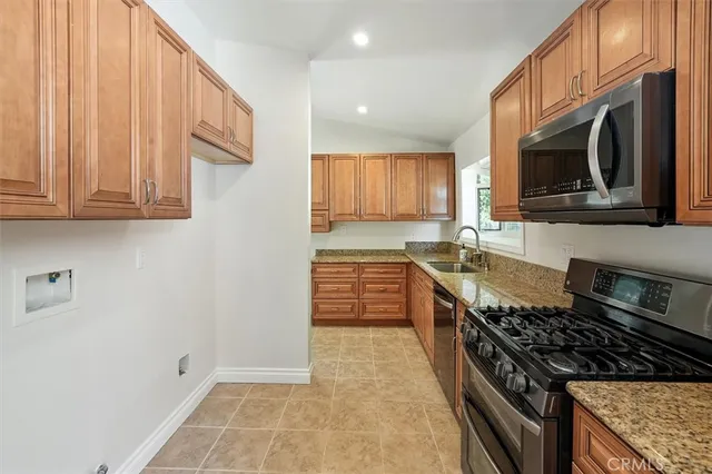 $845,000 | 7700 Rhea Avenue, Reseda, CA 91335