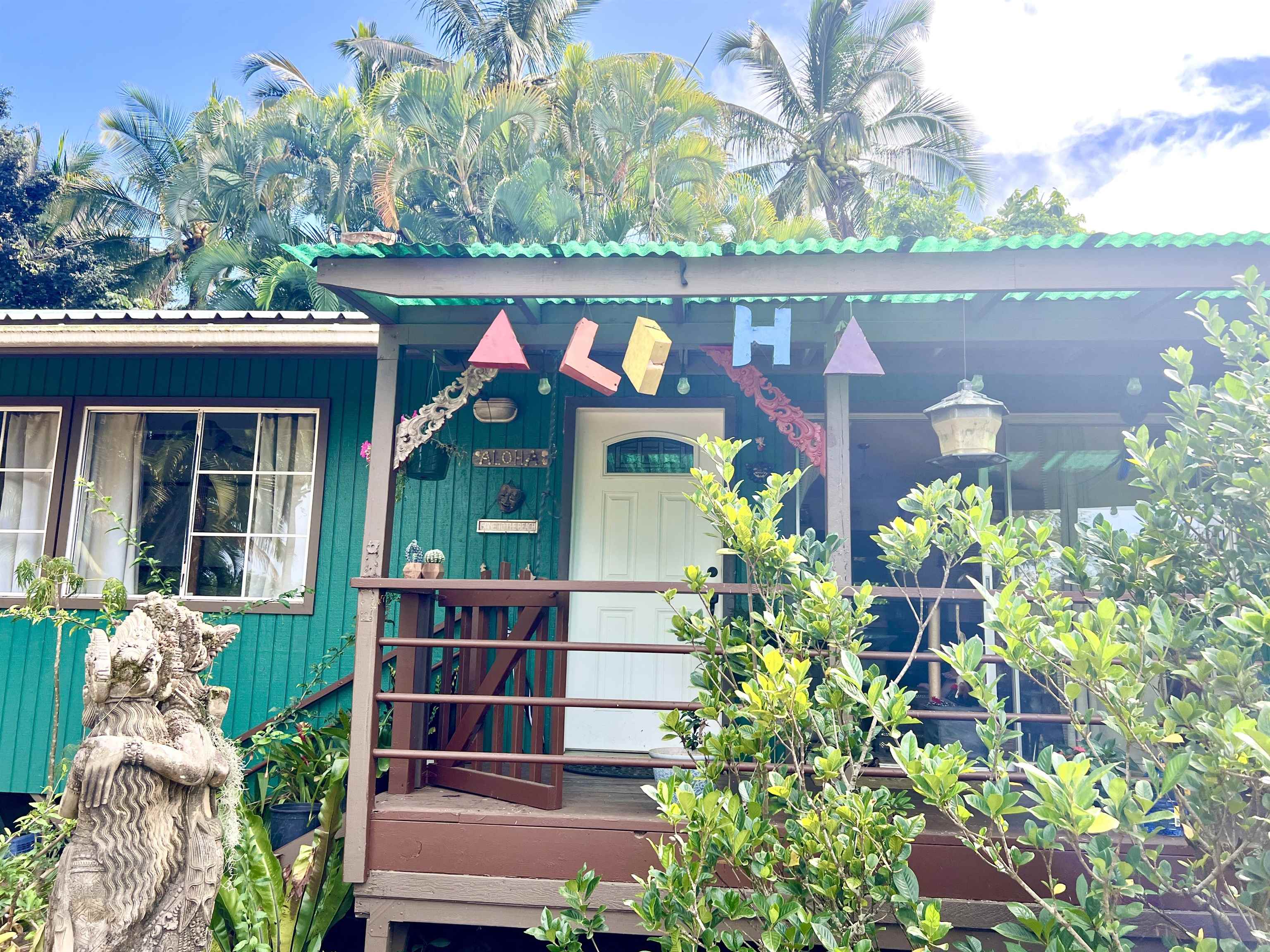 59 Door Of Faith Road Haiku, HI 96708 - Photo 31 of 45 front view of a house